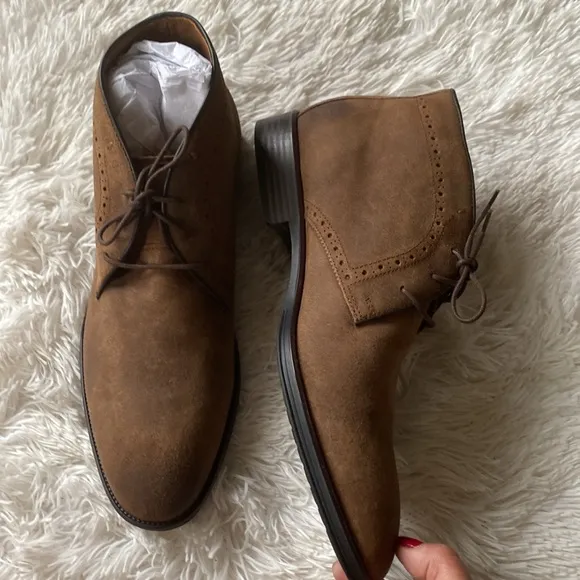 New mens Sz 11.5 brown suede lace up business casual ankle boots
