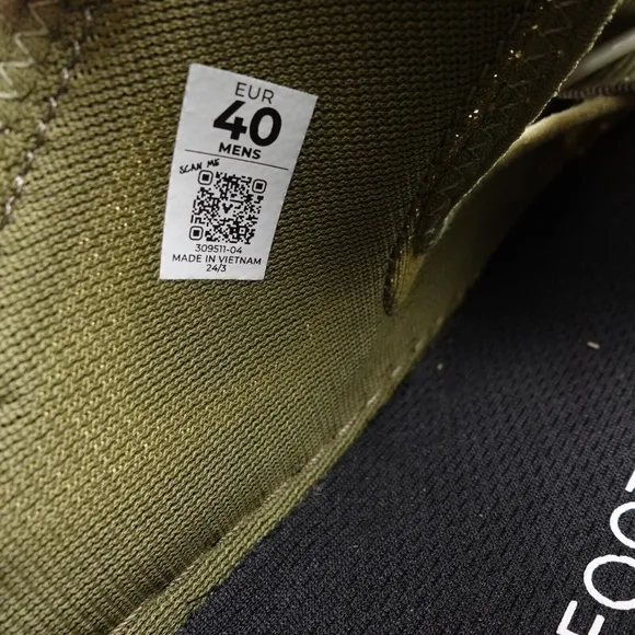 NEW Men's VivoBarefoot Tracker Barefoot Hiking Sandals Men's 309511-04 Olive