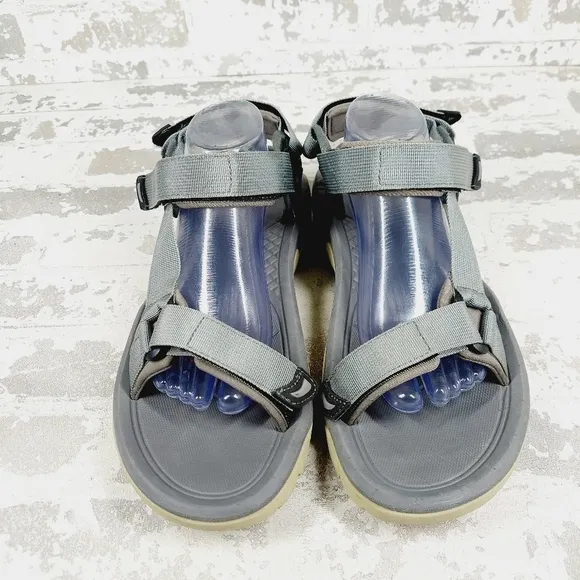 New Steve Madden Gray Hiking Outdoors Sandals A938
