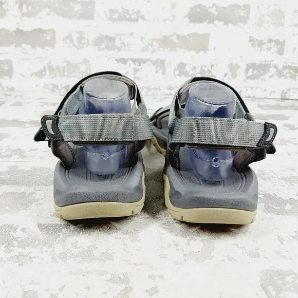New Steve Madden Gray Hiking Outdoors Sandals A938