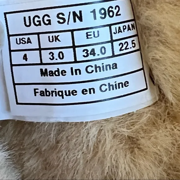 NEW! UGG Bailey Triplet Fur/Suede Boots US4 UK3 EU34