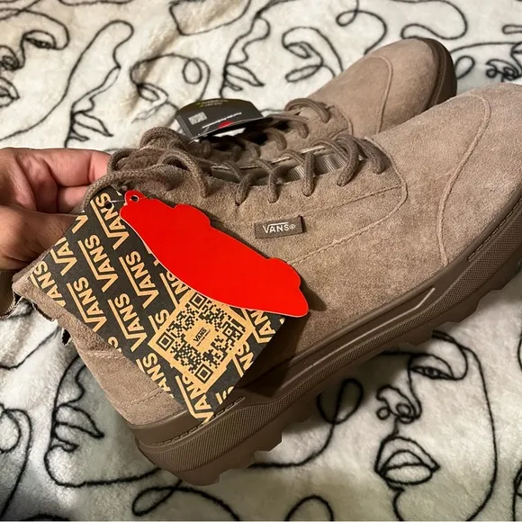 New Vans Women's Colfax MTE-1 Boot in Taupe Size 7.5 Women’s