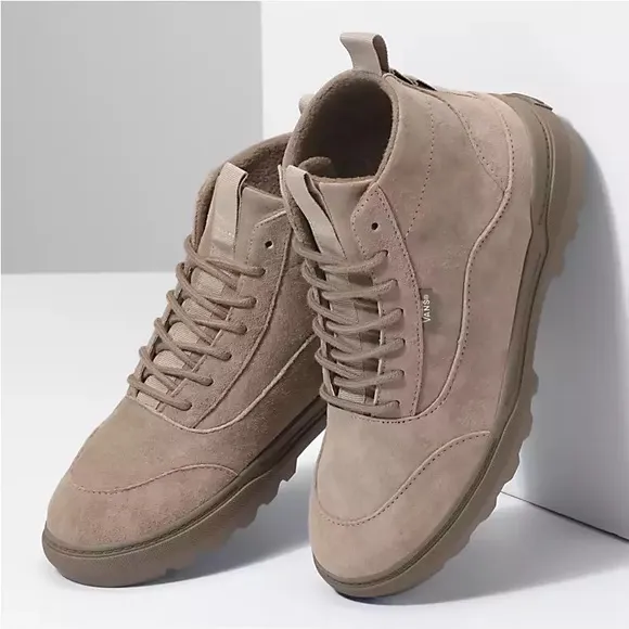 New Vans Women's Colfax MTE-1 Boot in Taupe Size 7.5 Women’s