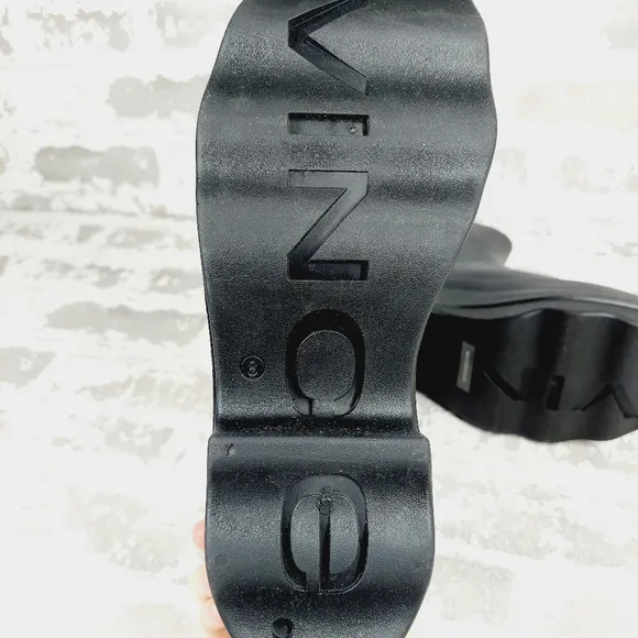 New VINCE Rubber Ankle Rain Boots In Black M999