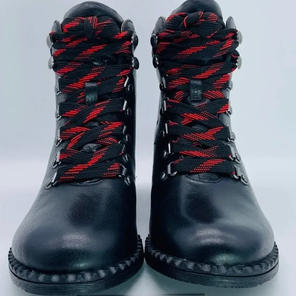 NIB 7.5 Black Gentle Souls Kenneth Cole Brooklyn Lace Up Ankle Boot