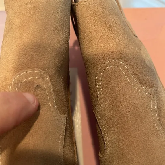 NIB NEW Lisa Vicky Nordstrom Sway-V Taupe Split Suede Western Bootie Women Sz 7M
