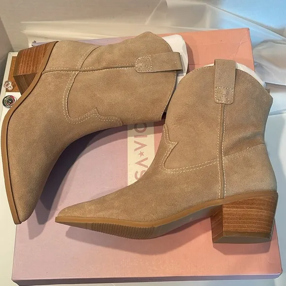 NIB NEW Lisa Vicky Nordstrom Sway-V Taupe Split Suede Western Bootie Women Sz 7M