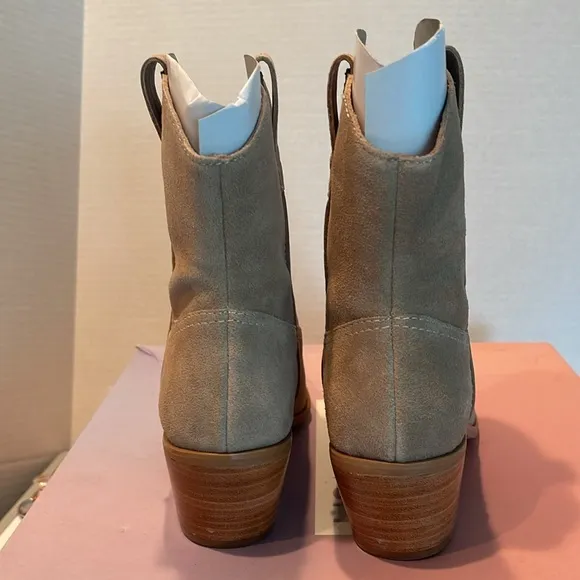 NIB NEW Lisa Vicky Nordstrom Sway-V Taupe Split Suede Western Bootie Women Sz 7M