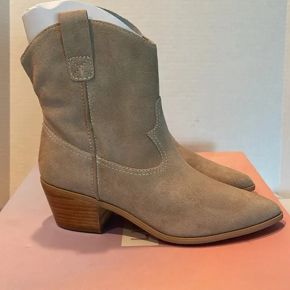 NIB NEW Lisa Vicky Nordstrom Sway-V Taupe Split Suede Western Bootie Women Sz 7M