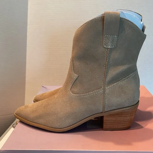 NIB NEW Lisa Vicky Nordstrom Sway-V Taupe Split Suede Western Bootie Women Sz 7M