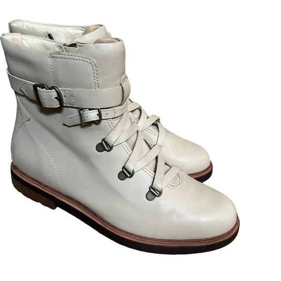 NIB Timberland Lace Ankle Boot White Full Grain Size 9 HOST PICK🍾🍾
