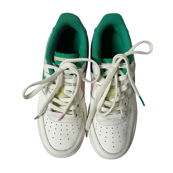 NIKE AIR FORCE 1 LV8 3 Big Kids’ Shoes Sz 3.5 Y Girls Youth White/Green/Pink EUC