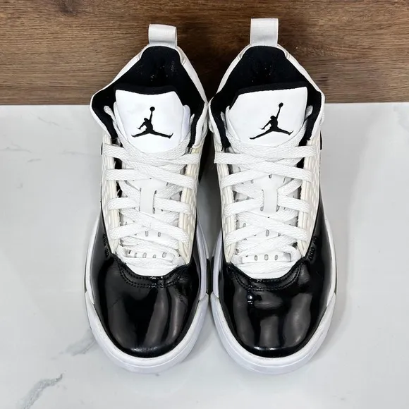 Nike Air Jordan Maxin 200 CZ9174-100 White Ice Black Shoes Youth Size 5Y/ W 6.5