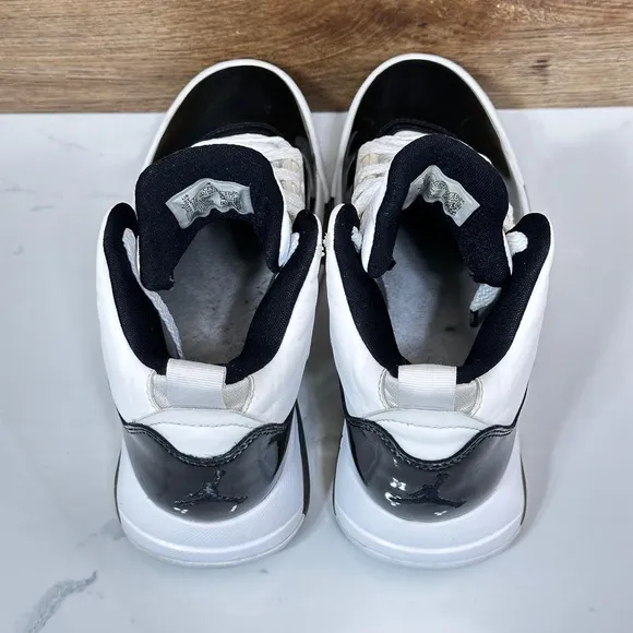 Nike Air Jordan Maxin 200 CZ9174-100 White Ice Black Shoes Youth Size 5Y/ W 6.5