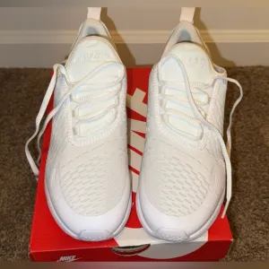Nike Air Max 270: Grade School
