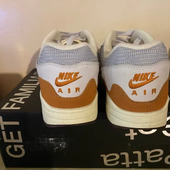 Nike Air Max Patta Sneakers - White and Tan