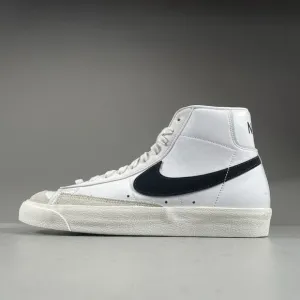 Nike Blazer Mid 77 Vintage Men’s Size 9 White Casual Shoes Athletic Sneakers GUC