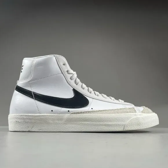 Nike Blazer Mid 77 Vintage Men’s Size 9 White Casual Shoes Athletic Sneakers GUC