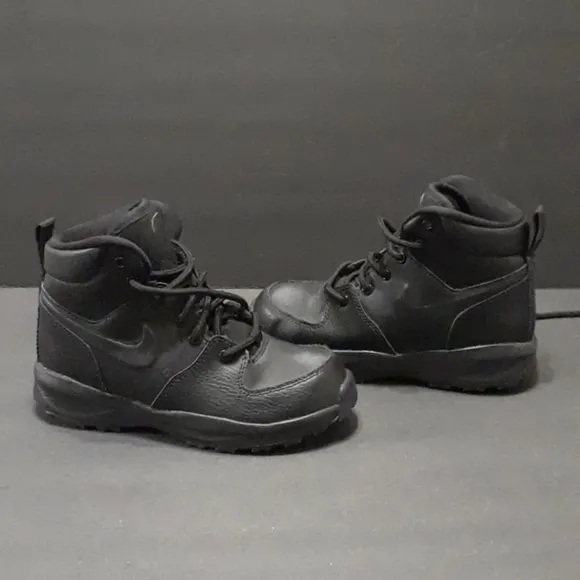 Nike Boots Hi-Top Boots