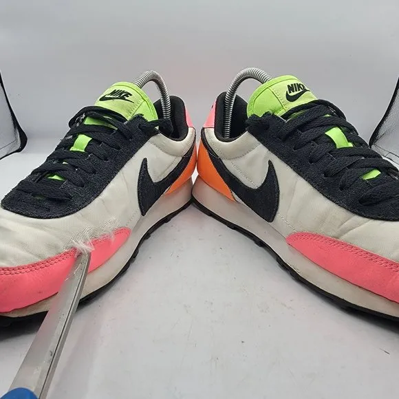 Nike Daybreak Womens 8.5 White Black Atomic Orange Sneaker Shoes DJ5996-100