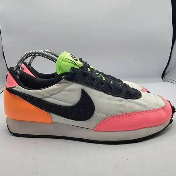 Nike Daybreak Womens 8.5 White Black Atomic Orange Sneaker Shoes DJ5996-100