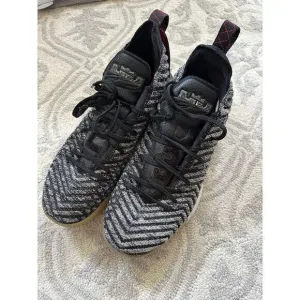Nike LeBron 16 OREO Basketball Shoes Oreo Black White‎ Gum Sole Sneakers