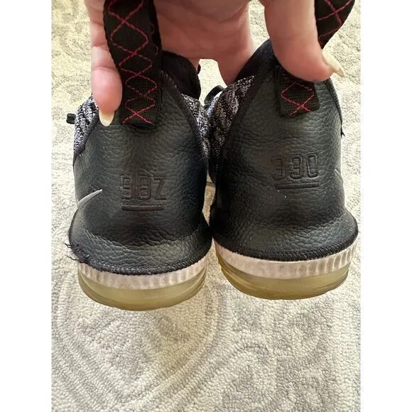 Nike LeBron 16 OREO Basketball Shoes Oreo Black White‎ Gum Sole Sneakers