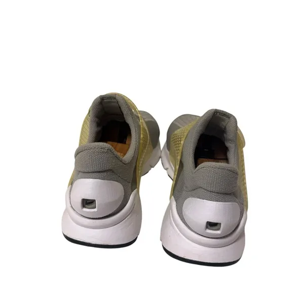 Nike Men's Gray and Tan Slip-On Sneakers. Nike Sock Dart Cool. Size 10 new