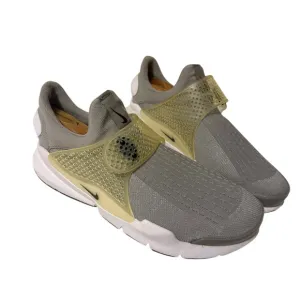 Nike Men's Gray and Tan Slip-On Sneakers. Nike Sock Dart Cool. Size 10 new