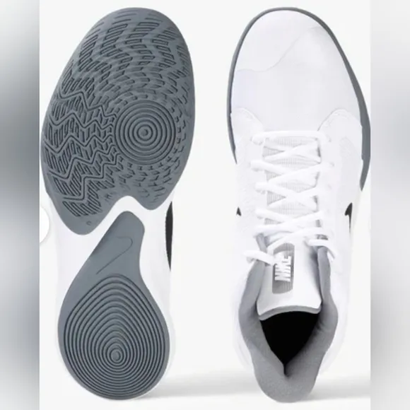 Nike Precision 3 Basketball Sneakers Sz: 5'(Boys) White/Black - Unisex