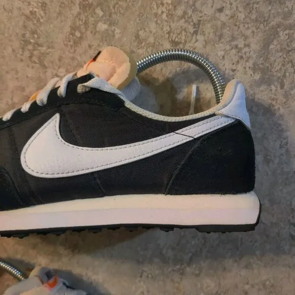 Nike Shoes Mens Size 7 Waffle Trainer 2 Black Low Top Casual Sneakers ( Clean )