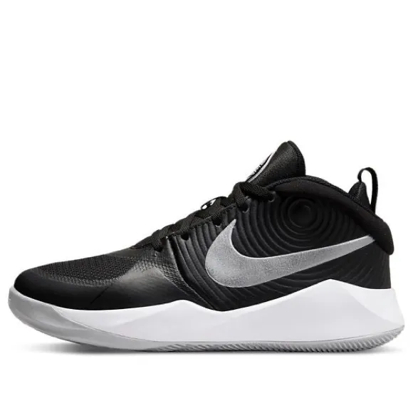Nike Team Hustle D 9 'Kids Basketball Shoes GS Mid-top Black AQ4224-001 size 6 Y
