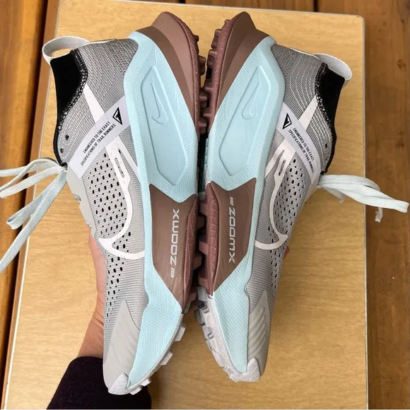 Nike Wm’s ZoomX Zegama Trail Running Shoes #DH0625-005 Light Smoke Grey Sz 6.5