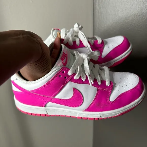 Nike Women's Pink and White Sneakers Size 7 Y Kids