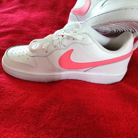 NikeBig Girls Court Borough Low 2 Casual Sneakers - 5.5 Y