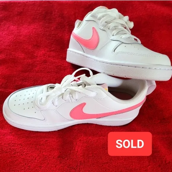 NikeBig Girls Court Borough Low 2 Casual Sneakers - 5.5 Y