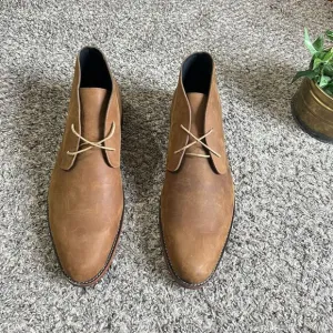 Nisolo Everyday Chukka Boots Shoe Brown Leather Mens Size 12 New READ