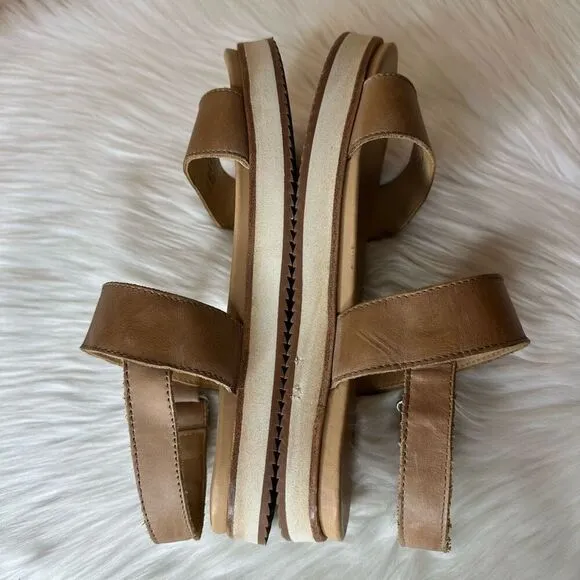 Nisolo Go-To Platform Sandals In Almond Size 9.5
