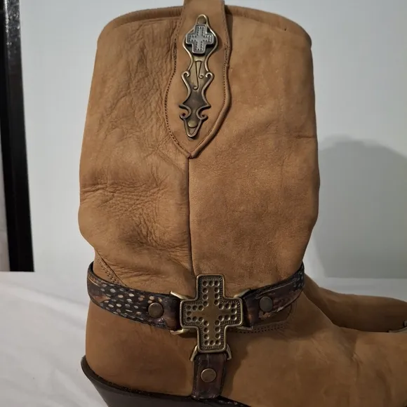 Nocona Tan Suede Leather Women's Heeled Boots with Metal Decoration