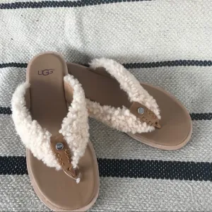 NW UGG Alicia Sheepskin Flip Flop Sandals
