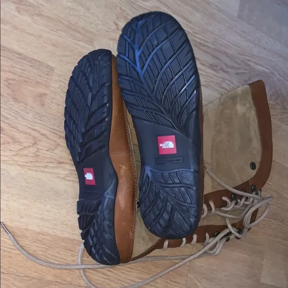NWOB The North Face Mackynzie Boots - Brown/ Tan 7