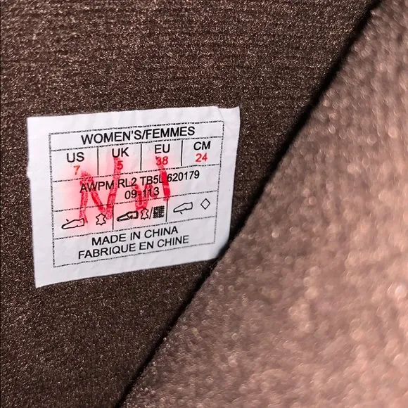 NWOB The North Face Mackynzie Boots - Brown/ Tan 7