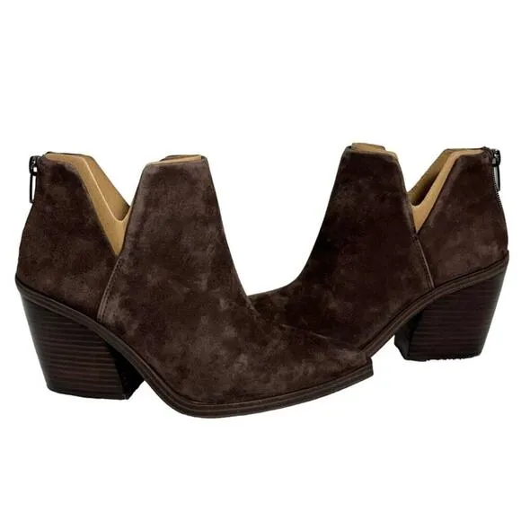 NWOB Vince Camuto Gigietta Womens Pointed Toe Brown Suede Ankle Booties Size 7