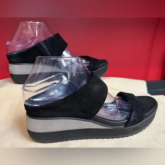 NWOT Antelope Black Suede Platform Sandals Women’s US Sz 8-8.5 EU Sz 39