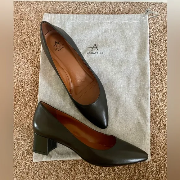 NWOT Aquatalia Pasha Pump (Women) in Black Nappa Leather, Size 10