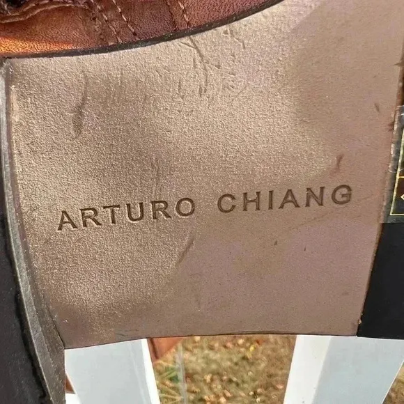 NWOT Arturo Chiang Chestnut Leather Zipper Boot Size 7m
