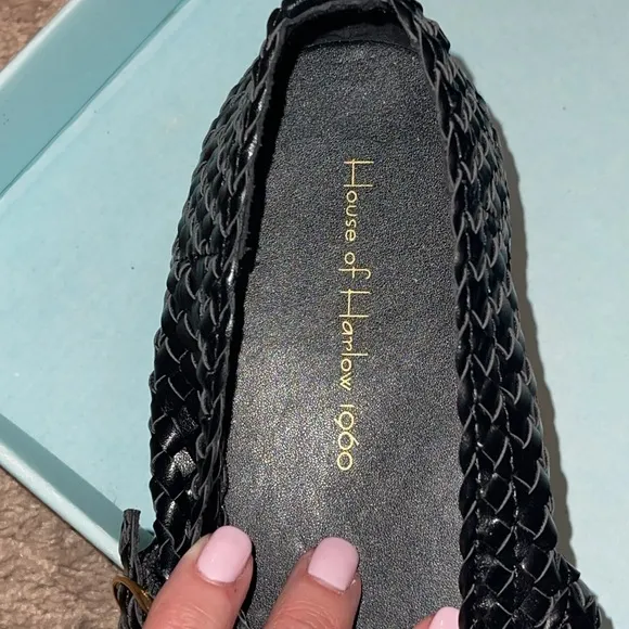 NWOT House of Harlow 1960 Black Women's Flat Shoes Sz. 8