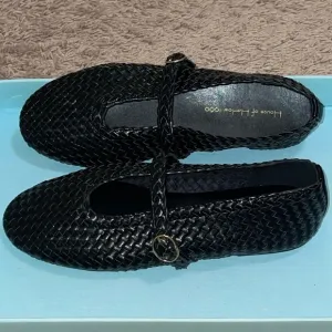 NWOT House of Harlow 1960 Black Women's Flat Shoes Sz. 8