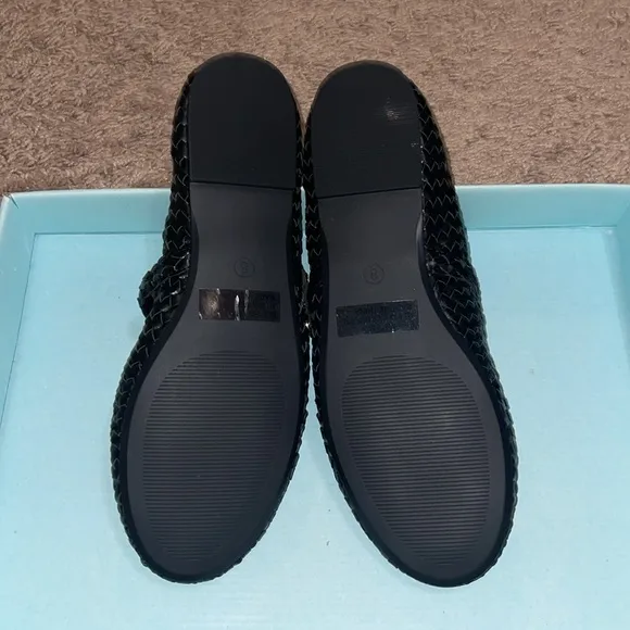 NWOT House of Harlow 1960 Black Women's Flat Shoes Sz. 8