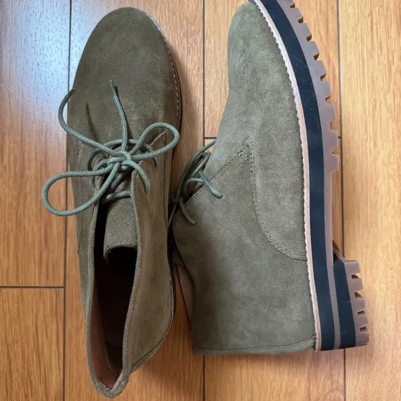 NWOT Madewell Men's Olive Suede Chukka Boots Size 9.5